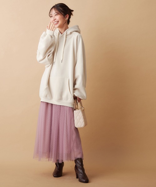 alotta(アロッタ)の「ドットチュールロングスカート(スカート・レディース・スモークピンク/ライトグレー/ブラック/ベージュ/チャコール・M/L/LL/3L)」の16枚目の写真