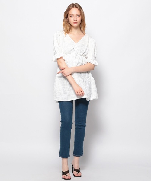 FOREVER 21（フォーエバー トゥエンティーワン）の「深Vネックチュニックミニワンピース（チュニック・レディース・ホワイト/ブラック・SMALL/MEDIUM）」の13枚目の写真