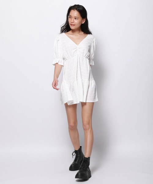 FOREVER 21（フォーエバー トゥエンティーワン）の「深Vネックチュニックミニワンピース（チュニック・レディース・ホワイト/ブラック・SMALL/MEDIUM）」の20枚目の写真