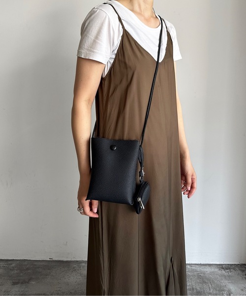 COMMON WARE（コモンウェアー）の「EM:AT CREATION ポーチ付きミニショルダー　軽量（ショルダーバッグ・レディース・ブラック/グレイッシュベージュ/アイボリー/ブルー/ピンク・FREE）」の3枚目の写真