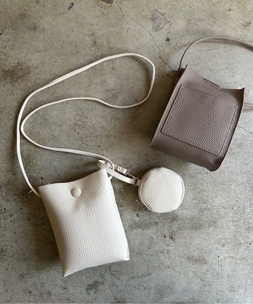 COMMON WARE（コモンウェアー）の「EM:AT CREATION ポーチ付きミニショルダー　軽量（ショルダーバッグ・レディース・ブラック/グレイッシュベージュ/アイボリー/ブルー/ピンク・FREE）」の14枚目の写真