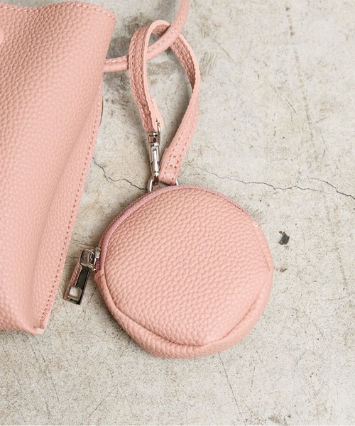 COMMON WARE（コモンウェアー）の「EM:AT CREATION ポーチ付きミニショルダー　軽量（ショルダーバッグ・レディース・ブラック/グレイッシュベージュ/アイボリー/ブルー/ピンク・FREE）」の21枚目の写真