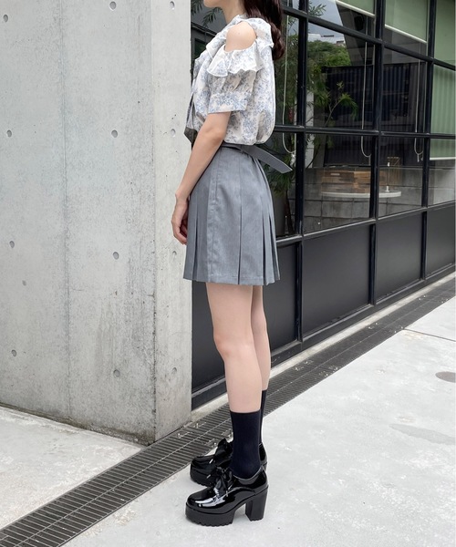 TORTE（トルテ）の「肩あきフリルブラウス（シャツ/ブラウス・レディース・ライトブルー/ブラック系その他/ホワイト/ブラック×ホワイト・FREE）」の14枚目の写真