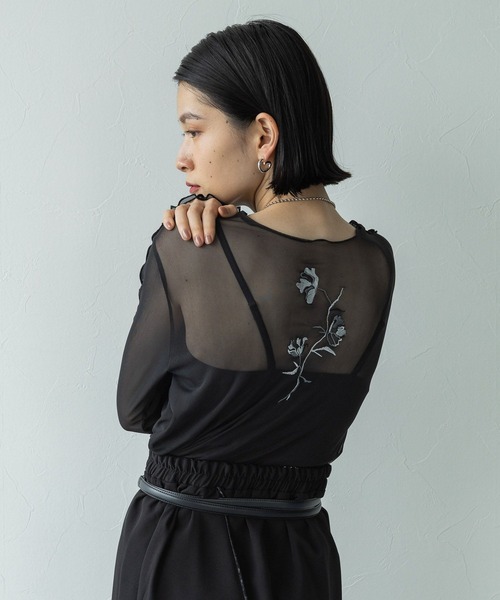 HARE（ハレ）の「2WAYシシュウシアートップス(HARE)（Tシャツ