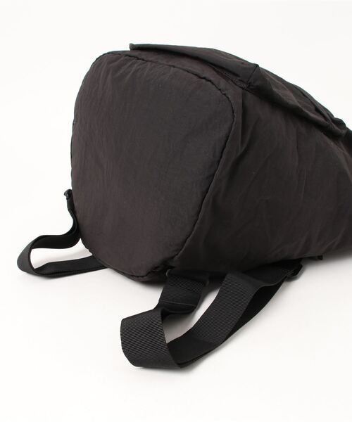 FOREVER 21（フォーエバー トゥエンティーワン）の「巾着ショルダーリュック（バックパック/リュック・レディース・ブラック/カーキ・FREE）」の21枚目の写真