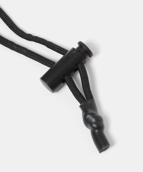 FOREVER 21（フォーエバー トゥエンティーワン）の「巾着ショルダーリュック（バックパック/リュック・レディース・ブラック/カーキ・FREE）」の7枚目の写真