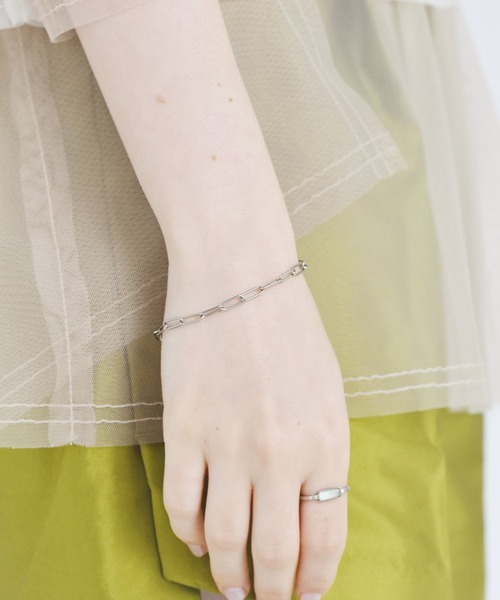 LHME(エルエイチエムイー)の「LHME スリムオーバルチェーンブレスレット/サージカルステンレス316L(金属アレルギー対応)(ブレスレット・レディース・ゴールド/シルバー・ONE SIZE)」の9枚目の写真