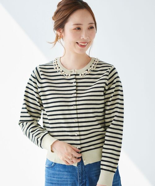 le.coeur blanc（ルクールブラン）の「パール刺繍ニットカーディガン（カーディガン/ボレロ・レディース・ブラック/マスタード/グレイッシュベージュ/ベージュ系その他3・38）」の7枚目の写真