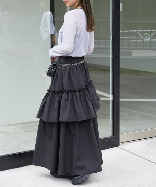 COLONY 2139（コロニートゥーワンスリーナイン）の「ナイロンアシンメトリーティアードスカート（スカート・レディース・カーキ/ブラック/ホワイト・FREE）」の10枚目の写真