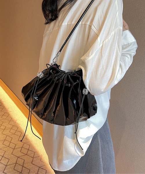 ショルダーバッグ バッグ 巾着 無地 2Way プリーツ ブラック ショルダーバッグ バッグ 巾着 無地 2Way プリーツ ブラック