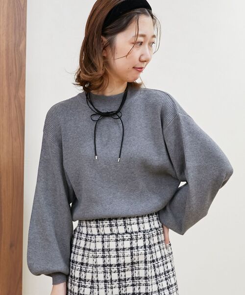MAJESTIC LEGON(マジェスティックレゴン)の「ボリュームスリーブニット(ニット/セーター・レディース・ピンク/アイボリー/グレー/ブルー/チャコールグレー/ブラック/ダークブラウン・MEDIUM)」の4枚目の写真