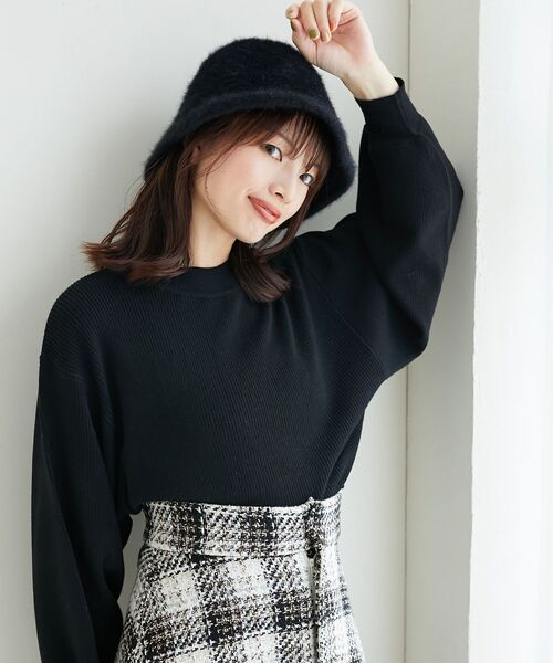 MAJESTIC LEGON(マジェスティックレゴン)の「ボリュームスリーブニット(ニット/セーター・レディース・ピンク/アイボリー/グレー/ブルー/チャコールグレー/ブラック/ダークブラウン・MEDIUM)」の12枚目の写真
