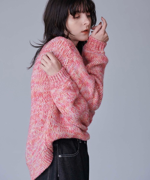 CEDNIE(セドニー)の「ミックスカラーオーバーサイズニット(ニット/セーター・レディース・レッド/ネイビー・M)」の3枚目の写真