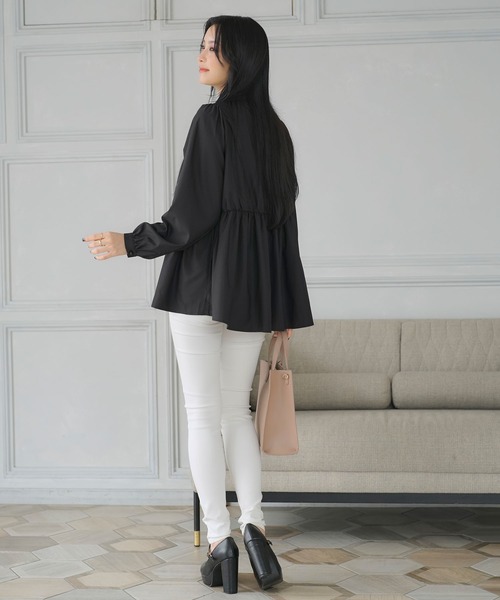 Newlyme（ニューリーミー）の「イージーケアハイネックペプラムブラウス（シャツ/ブラウス・レディース・ブラック/ホワイト・SMALL/MEDIUM/LARGE/X-LARGE/XX-LARGE）」の16枚目の写真