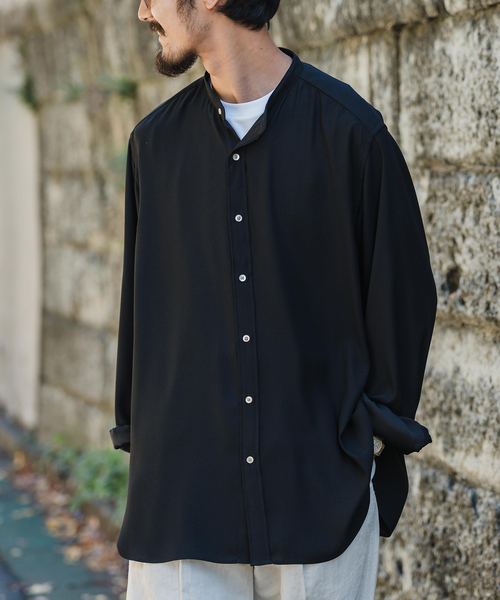 EDIFICE（エディフィス）の「ジョーゼット スタンドカラーシャツ（シャツ/ブラウス・メンズ・ベージュ/ブラック・MEDIUM/SMALL/LARGE）」の2枚目の写真