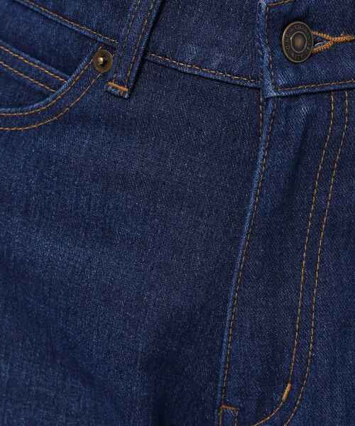 SHOO・LA・RUE(シューラルー)の「【SS-3L/美脚シルエット】いつでも頼れる デニムテーパードパンツ(デニムパンツ・レディース・ブルー/ホワイト/ネイビー・01/02/03/04/05/10)」の8枚目の写真