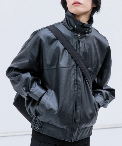 SENSE OF PLACE by URBAN RESEARCH（センスオブプレイスバイアーバンリサーチ）の「パデットキルトショルダーバッグ（ショルダーバッグ・メンズ・チャコールグレー/ブラック/ライトベージュ・ONE）」の14枚目の写真