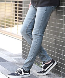 スキニーデニムパンツ
