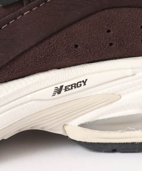 NEW BALANCE(ニューバランス)の「【New Balance / ニューバランス】M2002RXQ(スニーカー・メンズ・ブラウン・26.5cm/27cm/27.5cm/28cm/25.5cm/28.5cm/26cm)」の19枚目の写真