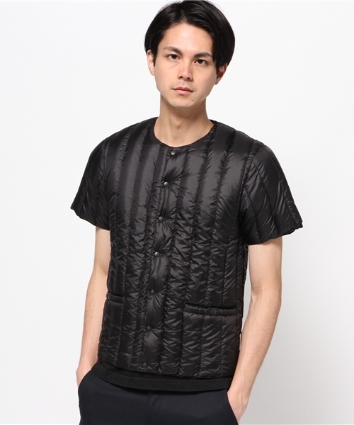 Rocky Mountain FeatherBed(ロッキー マウンテン フェザーベッド)の「ROCKY MOUNTAIN FEATHERBED / ショートスリーブ ダウンベスト(ダウンベスト・メンズ・ネイビー/ブラック・38/36)」の16枚目の写真