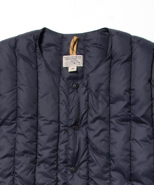 Rocky Mountain FeatherBed(ロッキー マウンテン フェザーベッド)の「ROCKY MOUNTAIN FEATHERBED / ショートスリーブ ダウンベスト(ダウンベスト・メンズ・ネイビー/ブラック・38/36)」の10枚目の写真