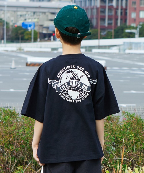 PAIRMANON STREET（ペアマノンストリート）の「【PAIRMANON STREET】アソート カレッジ プリント ビッグシルエット 半袖 Tシャツ（Tシャツ/カットソー・キッズ・ホワイト系その他2/ホワイト系その他4/ブラック系その他/ブラック系その他3/ベージュ系その他3/グリーン系その他/グリーン系その他2/ブルー系その他/その他1/その他/ブラック系その他2/イエロー系その他/ブルー系その他2/ホワイト系その他/ホワイト系その他3/レッド系その他/ブラック系その他4/ベージュ系その他/ベージュ系その他2/ベージュ系その他4・100/110/120/130/140/150/90）」の9枚目の写真