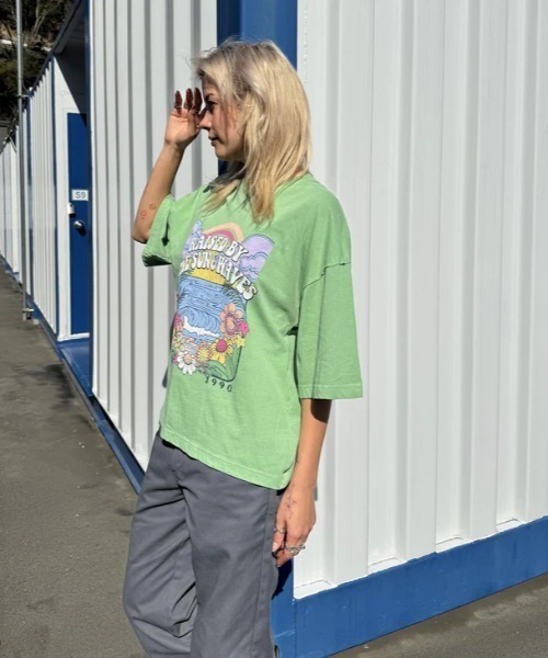 ROXY（ロキシー）の「DRINK THE WAVE TEE/ロキシーヴィンテージライク半袖Tシャツ（Tシャツ/カットソー・レディース・ホワイト/ブラック/グリーン・SMALL/MEDIUM/LARGE）」の12枚目の写真