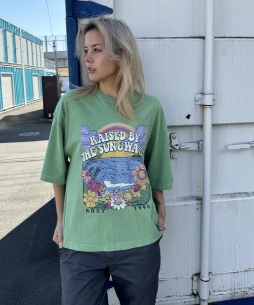 ROXY（ロキシー）の「DRINK THE WAVE TEE/ロキシーヴィンテージライク半袖Tシャツ（Tシャツ/カットソー・レディース・ホワイト/ブラック/グリーン・SMALL/MEDIUM/LARGE）」の13枚目の写真