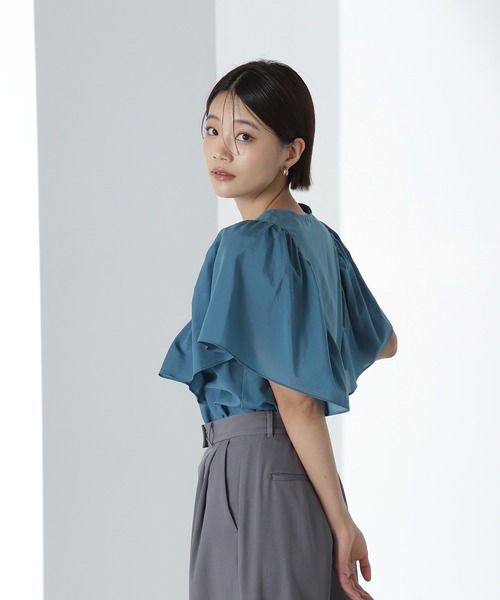 NATURAL BEAUTY BASIC（ナチュラルビューティーベーシック）の「◇バタフライスリーブブラウス（シャツ/ブラウス・レディース・ブラック/ブルー/グリーン・MEDIUM/SMALL）」の14枚目の写真