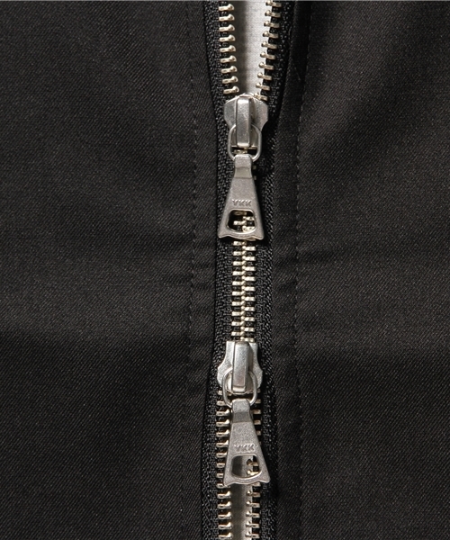 Lui's（ルイス）の「Lui's(ルイス) ノーカラーライダースブルゾン（ブルゾン・メンズ・ブラック/ネイビー・LARGE/MEDIUM/SMALL）」の12枚目の写真