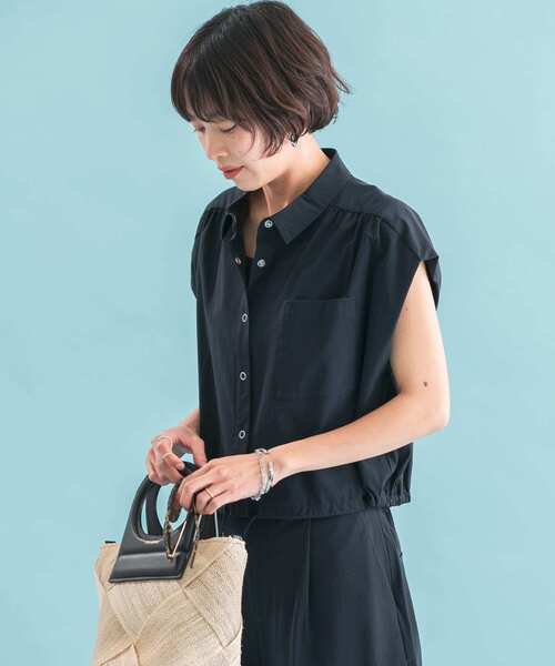 F by ROSSO(エフバイロッソ)の「『セットアップ対応』F by ROSSO 撥水クロップドシャツ+ワイドパンツ(セットアップ・レディース・オフホワイト/ネイビー・36/38)」の13枚目の写真