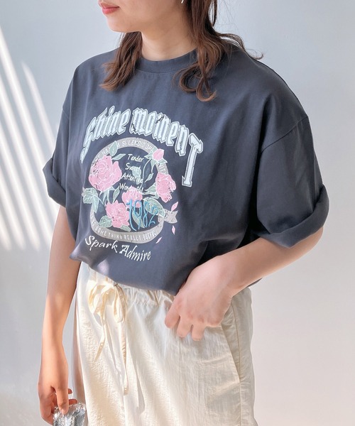 AS KNOW AS plus(アズノゥアズプラス)の「◎選んでアクティブ刺繍Tシャツ(Tシャツ/カットソー・レディース・オートミール/スミクロ/オフホワイト/ホワイト系/レッド系/グレー系・FREE)」の4枚目の写真