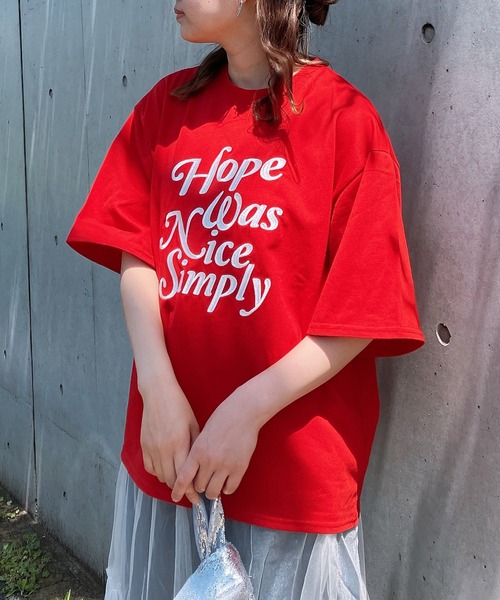 AS KNOW AS plus(アズノゥアズプラス)の「◎選んでアクティブ刺繍Tシャツ(Tシャツ/カットソー・レディース・オートミール/スミクロ/オフホワイト/ホワイト系/レッド系/グレー系・FREE)」の6枚目の写真