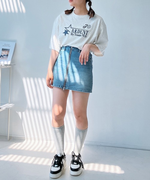 AS KNOW AS plus(アズノゥアズプラス)の「◎選んでアクティブ刺繍Tシャツ(Tシャツ/カットソー・レディース・オートミール/スミクロ/オフホワイト/ホワイト系/レッド系/グレー系・FREE)」の19枚目の写真
