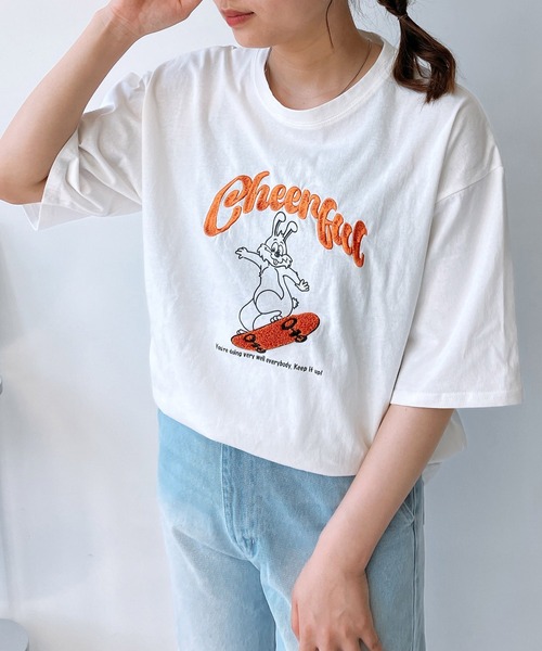 AS KNOW AS plus(アズノゥアズプラス)の「◎選んでアクティブ刺繍Tシャツ(Tシャツ/カットソー・レディース・オートミール/スミクロ/オフホワイト/ホワイト系/レッド系/グレー系・FREE)」の8枚目の写真