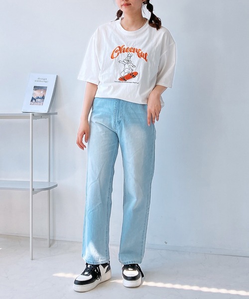AS KNOW AS plus(アズノゥアズプラス)の「◎選んでアクティブ刺繍Tシャツ(Tシャツ/カットソー・レディース・オートミール/スミクロ/オフホワイト/ホワイト系/レッド系/グレー系・FREE)」の13枚目の写真
