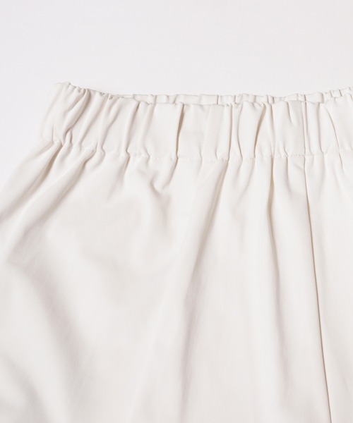 coca(coca)(コカ)の「金ボタンストレッチテーパードパンツ(スラックス・レディース・アイボリー/ブラック・S/M/L)」の16枚目の写真