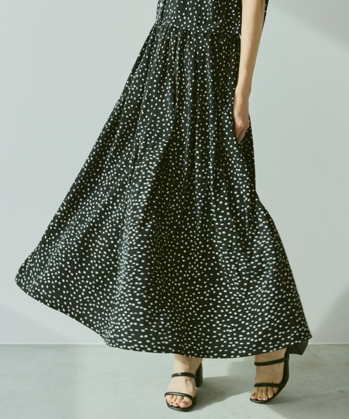 Libra Cue（リブラ キュー）の「タックロングスカート（スカート・レディース・ドット/チェック・FREE）」の2枚目の写真