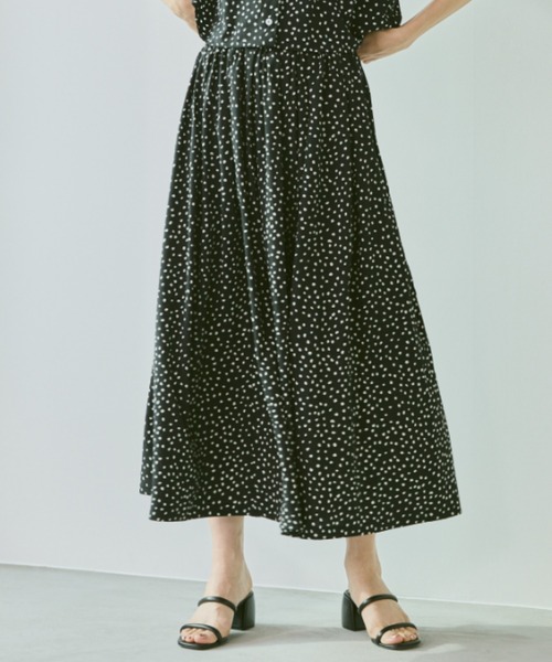 Libra Cue（リブラ キュー）の「タックロングスカート（スカート・レディース・ドット/チェック・FREE）」の6枚目の写真