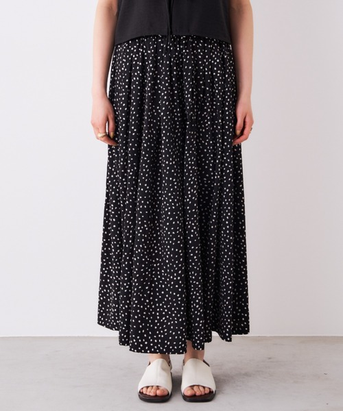 Libra Cue（リブラ キュー）の「タックロングスカート（スカート・レディース・ドット/チェック・FREE）」の9枚目の写真