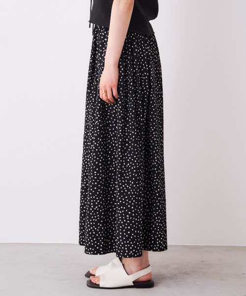 Libra Cue（リブラ キュー）の「タックロングスカート（スカート・レディース・ドット/チェック・FREE）」の10枚目の写真