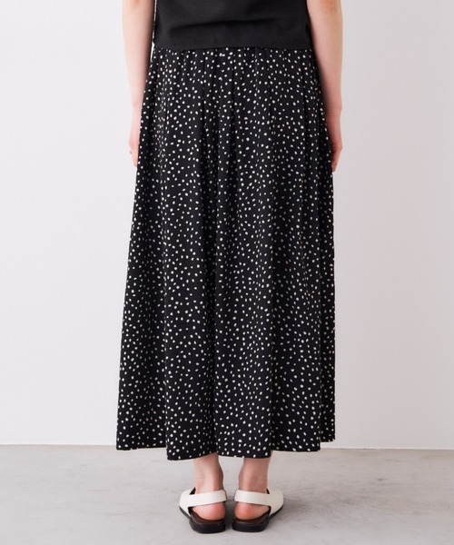 Libra Cue（リブラ キュー）の「タックロングスカート（スカート・レディース・ドット/チェック・FREE）」の11枚目の写真