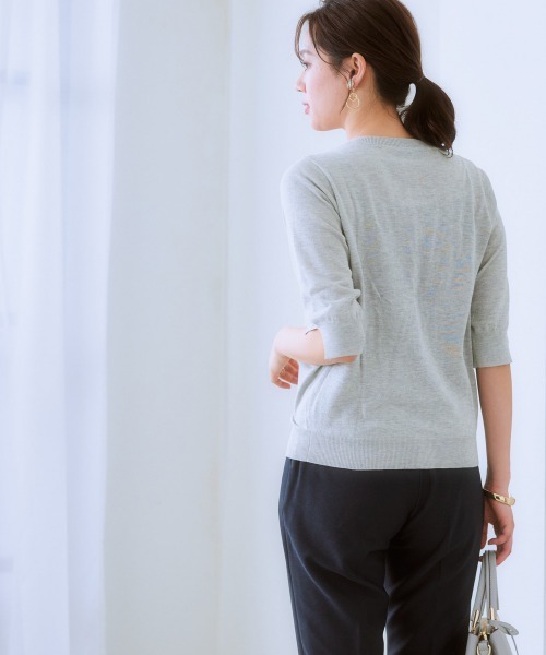 7days Life Styling（セブンデイズライフスタイリング）の「（接触冷感・毛玉になりにくい・ＵＶカット） 綿混スキッパーネックニットカーディガン（カーディガン/ボレロ・レディース・グレイッシュベージュ/ブラック/テラコッタ/シルバーグレー・S/M/L/LL）」の17枚目の写真