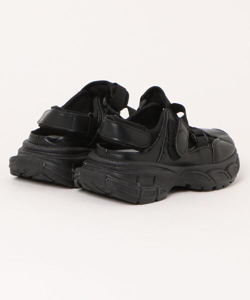 Ritzy(リッツィー)の「厚底 ベルト スニーカーサンダル(サンダル・レディース・ホワイト/ブラック・24/23.5/23/22.5/24.5)」の12枚目の写真