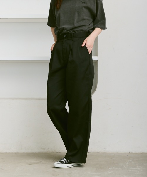flaner(フラネ)の「Loose tuck chino pants / ルーズタックチノパン(チノパンツ・レディース・カーキブラウン/オフホワイト/ブラック・SMALL/MEDIUM/LARGE)」の9枚目の写真