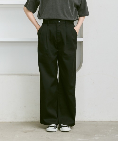 flaner(フラネ)の「Loose tuck chino pants / ルーズタックチノパン(チノパンツ・レディース・カーキブラウン/オフホワイト/ブラック・SMALL/MEDIUM/LARGE)」の5枚目の写真