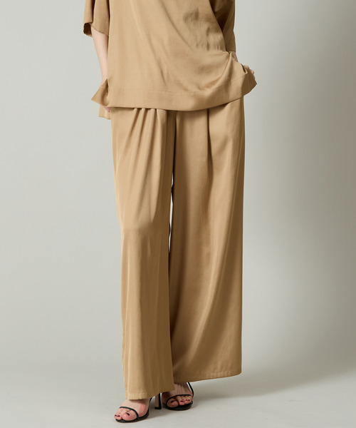 Liesse（リエス）の「サテンワイドパンツ（セットアップ対応）（その他パンツ・レディース・ベージュ/ネイビー/キャメル・FREE）」の3枚目の写真