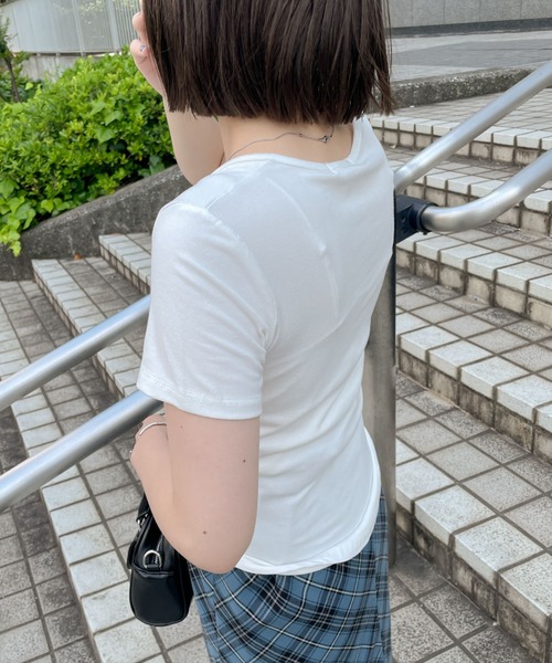 WEGO(ウィゴー)の「WEGO/バイカラーレイヤードラウンドネックトップス(Tシャツ/カットソー・レディース・ブラック/ホワイト・FREE)」の8枚目の写真