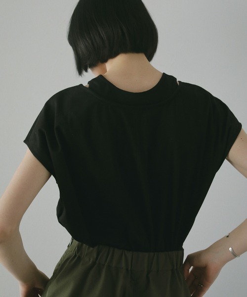 MANOF　シースルーレイヤードトップス　黒　マノフ　カットソー　Tシャツ MANOF（マノフ）の「LIKE LAYERED T SHIRTS（Tシャツ/カットソー