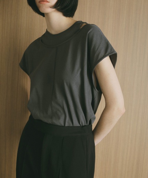 MANOF(マノフ)の「LIKE LAYERED T SHIRTS(Tシャツ/カットソー・レディース・ホワイト/チャコールグレー/ブラック・FREE)」の9枚目の写真